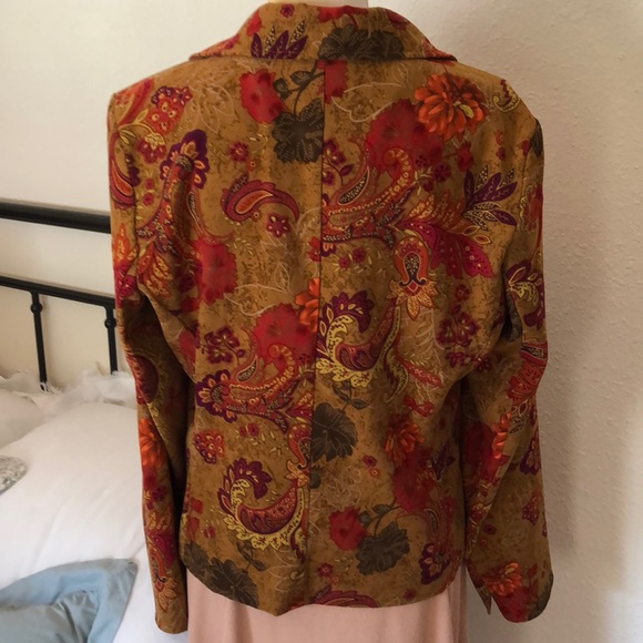 Colorful Blazer 🍁🍂 - Picture 4 of 7